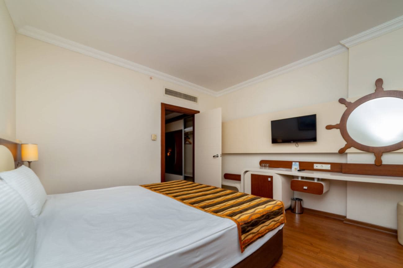 rooms-family-room