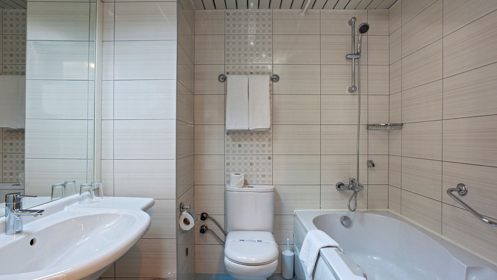rooms-standard-room