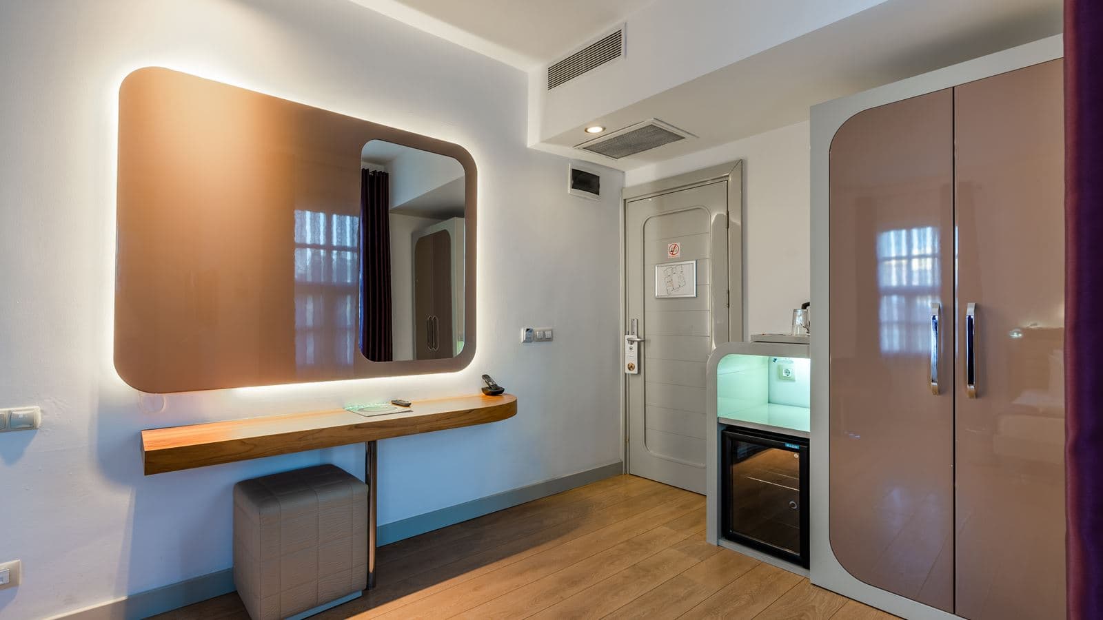 rooms-family-room