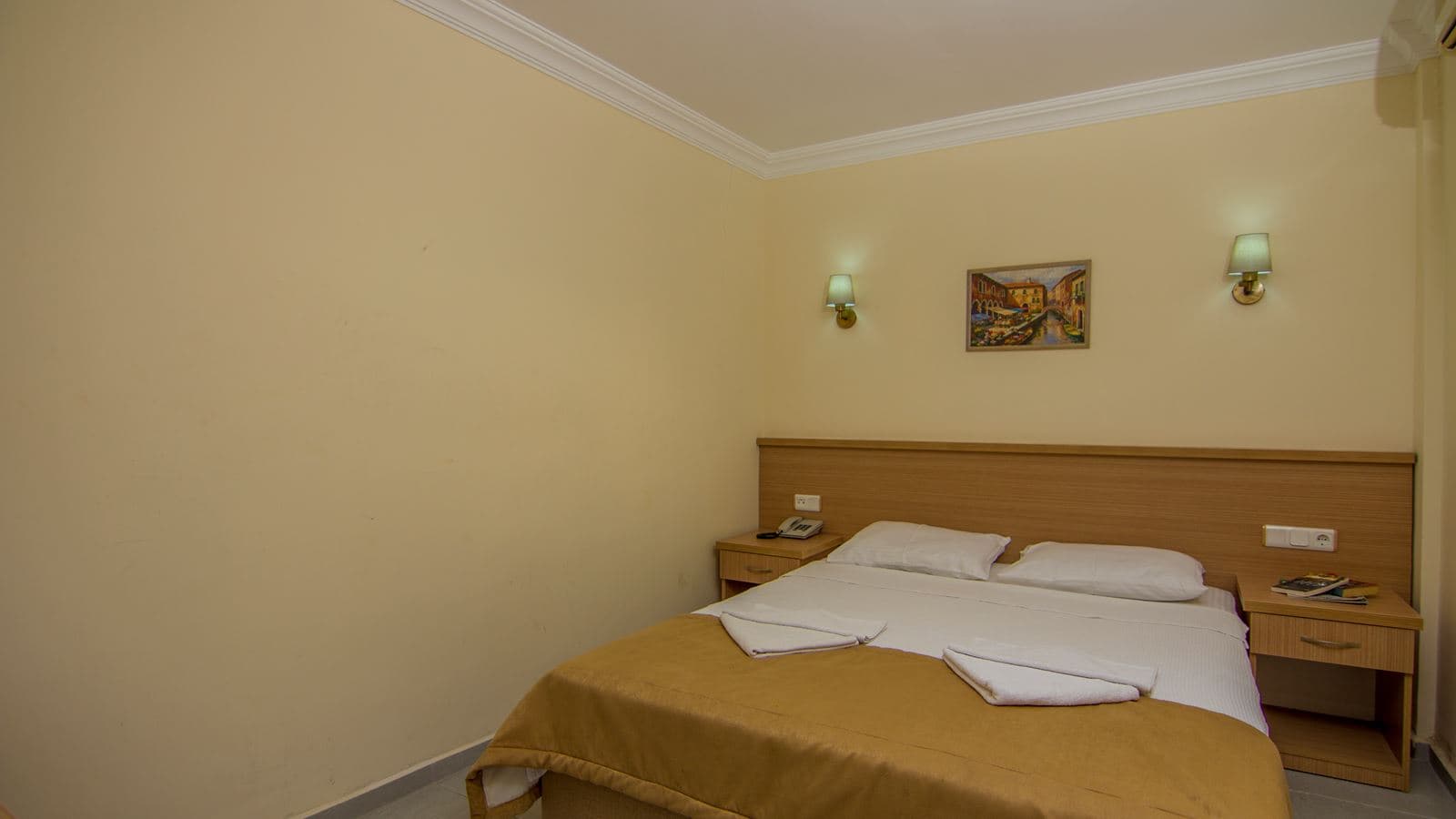 rooms-standard-room