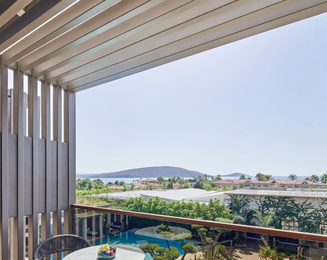 rooms-comfort-family-room-sea-view