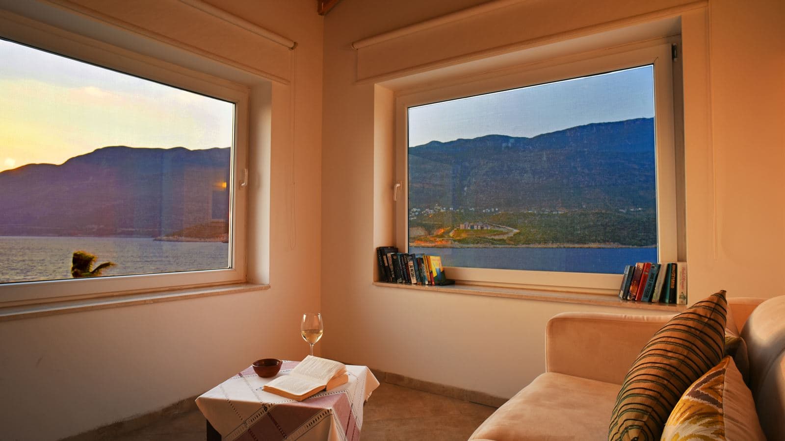 rooms-sunset-suite