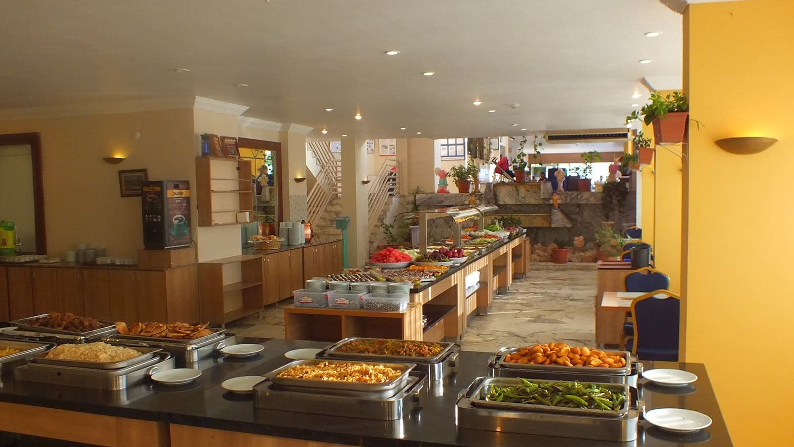 restaurants-restaurant