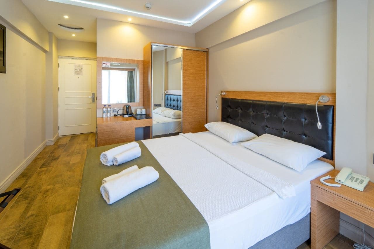 rooms-standard-room