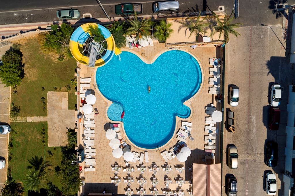 pools-outdoor-pool