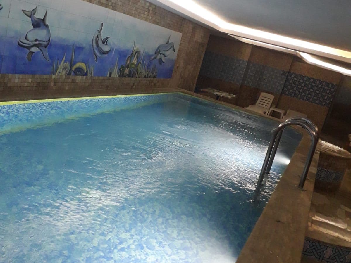 pools-indoor-pool