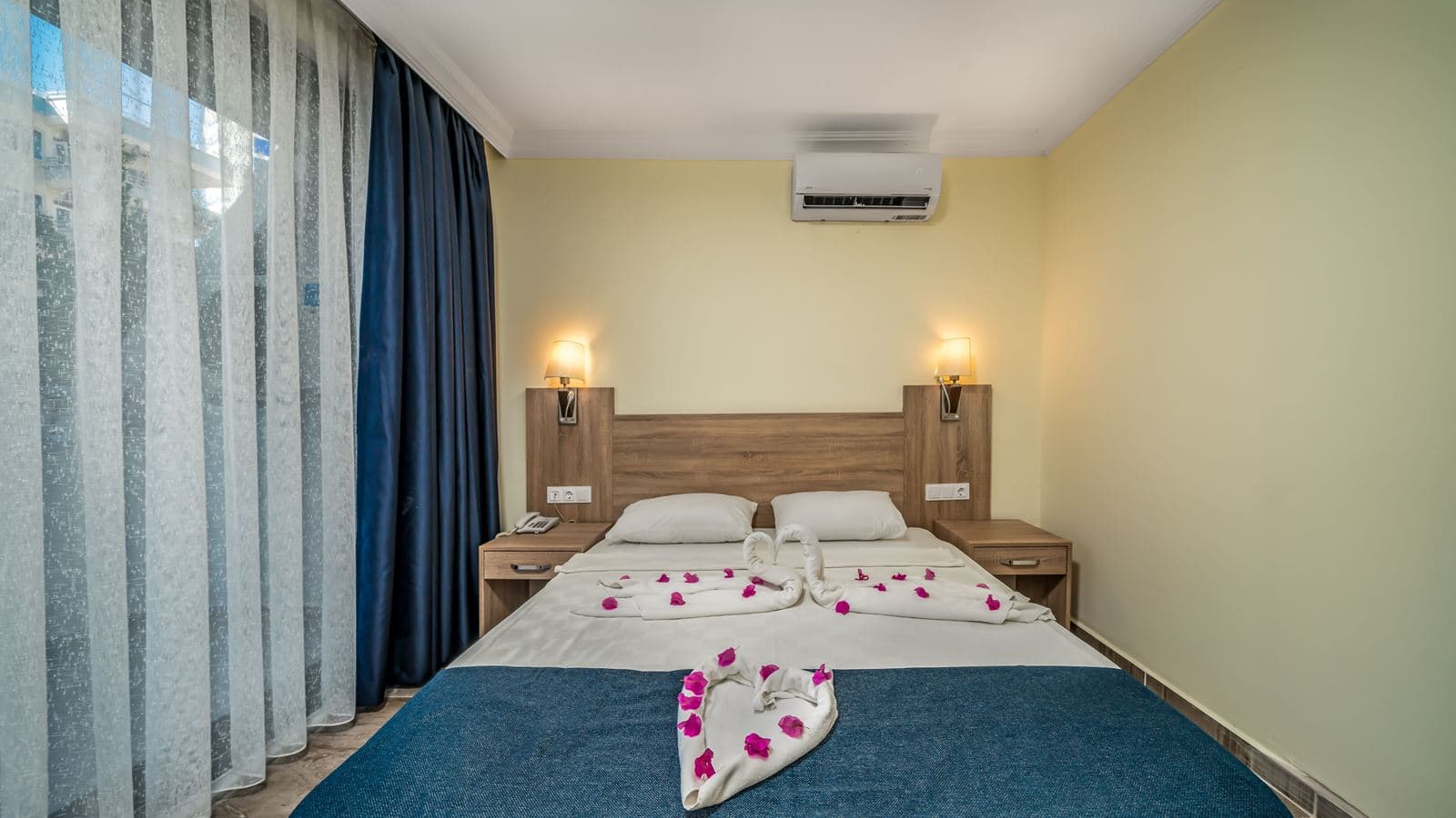 rooms-economy-room