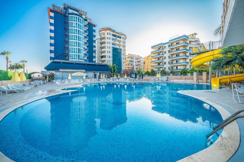 pools-outdoor-pool