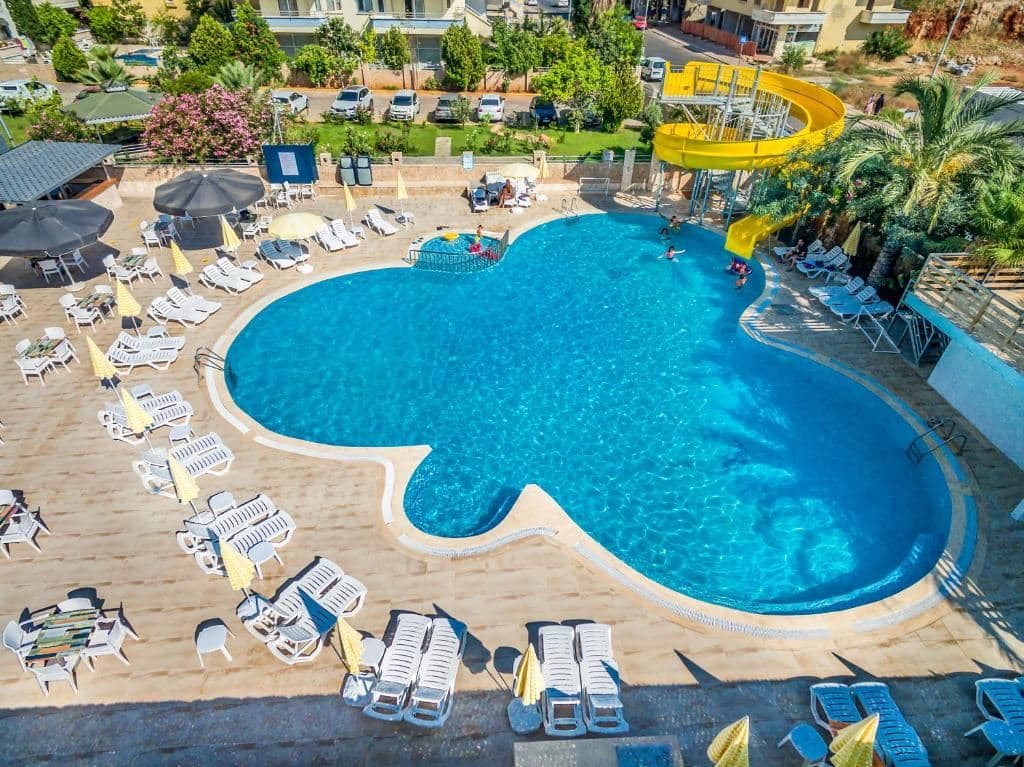 pools-outdoor-pool
