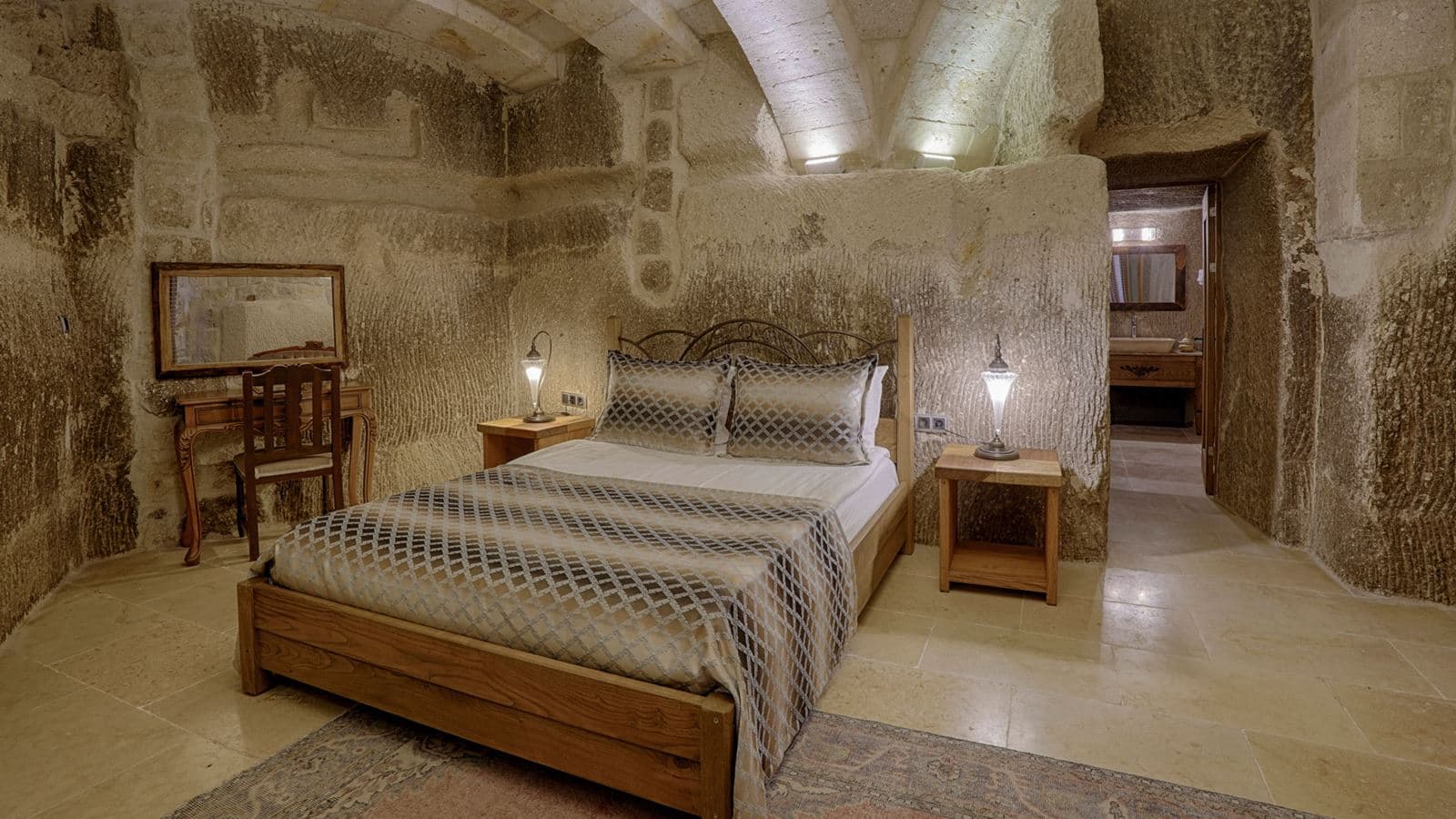 rooms-deluxe-room