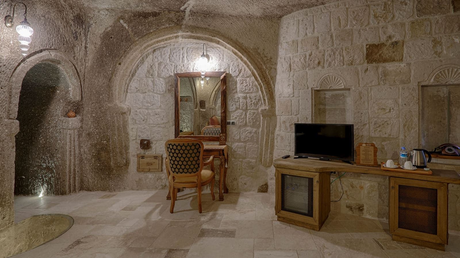 rooms-cave-suite