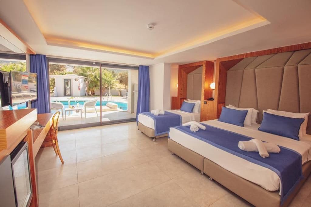 rooms-swim-up-rooms