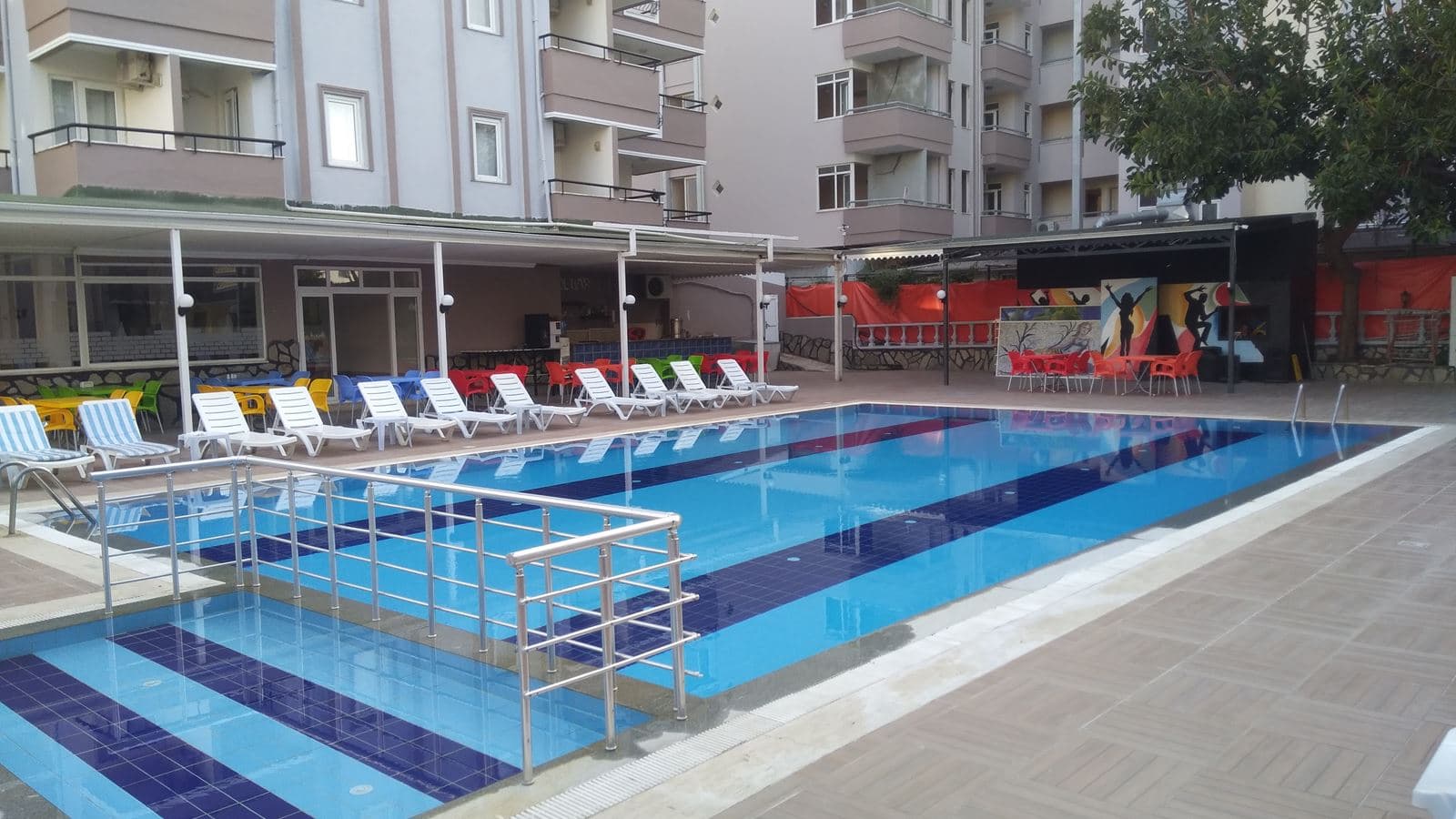 pools-outdoor-pool