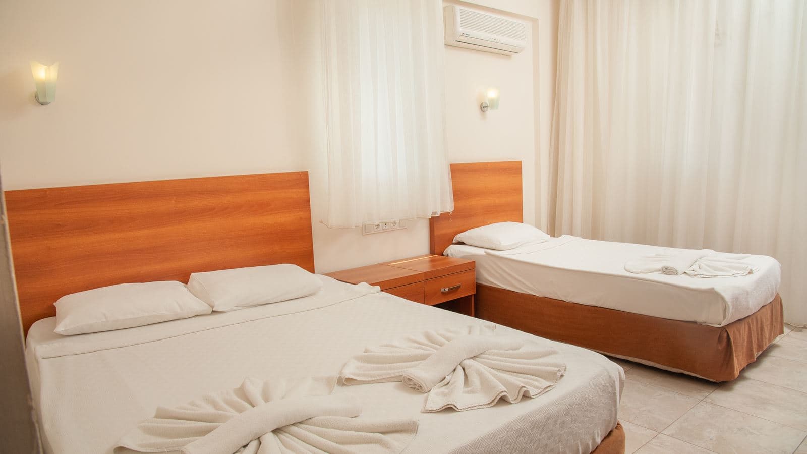rooms-standard-room