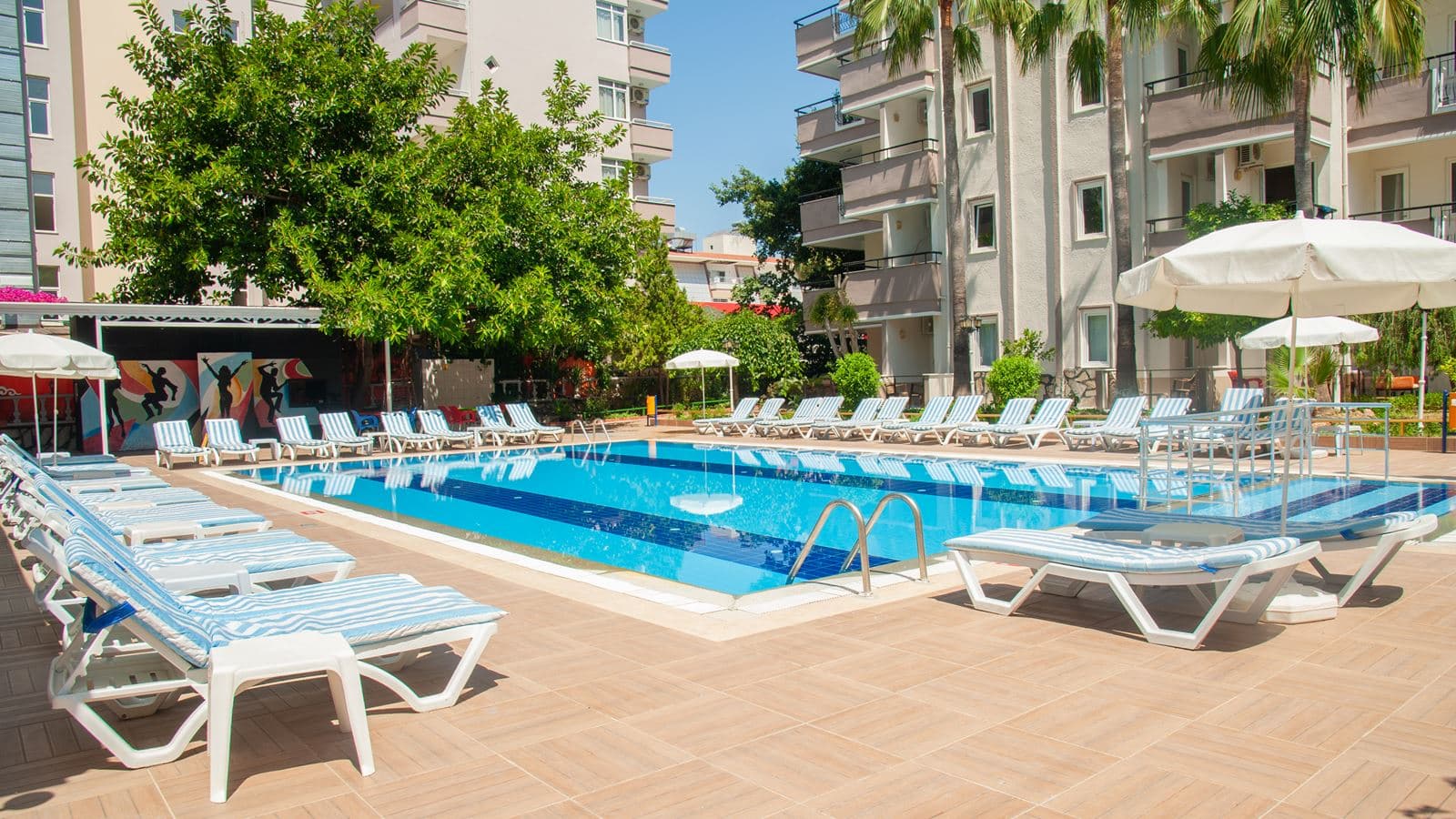 pools-outdoor-pool