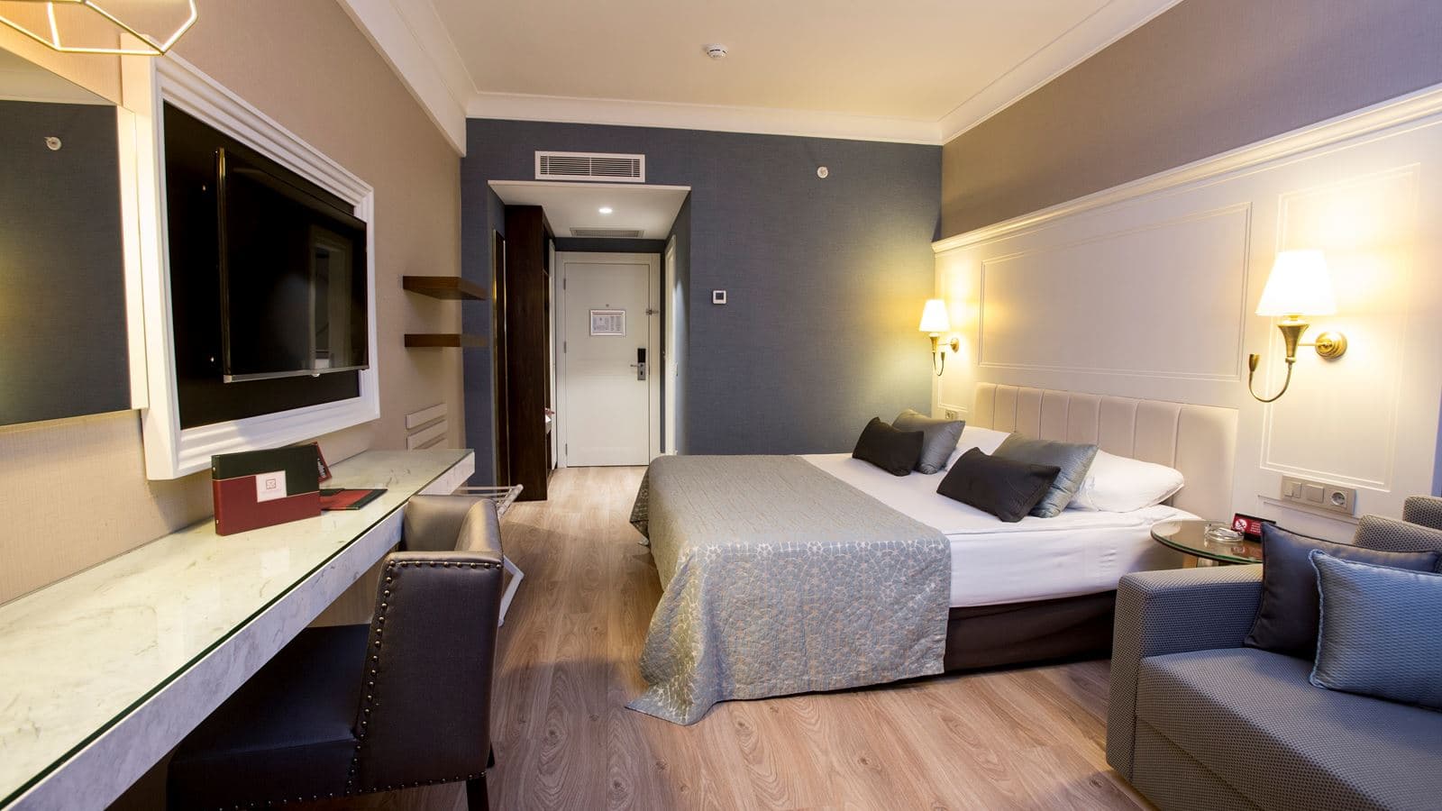 rooms-family-room