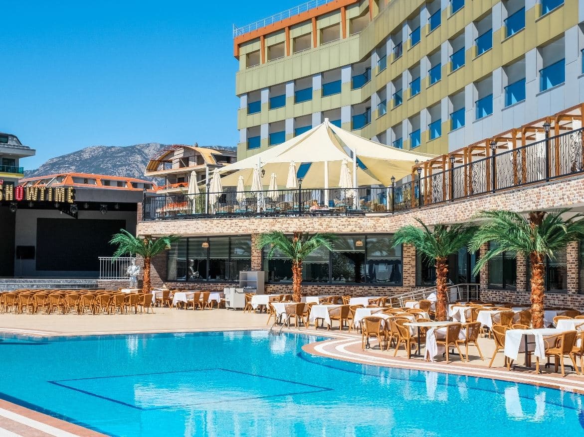 pools-outdoor-pool