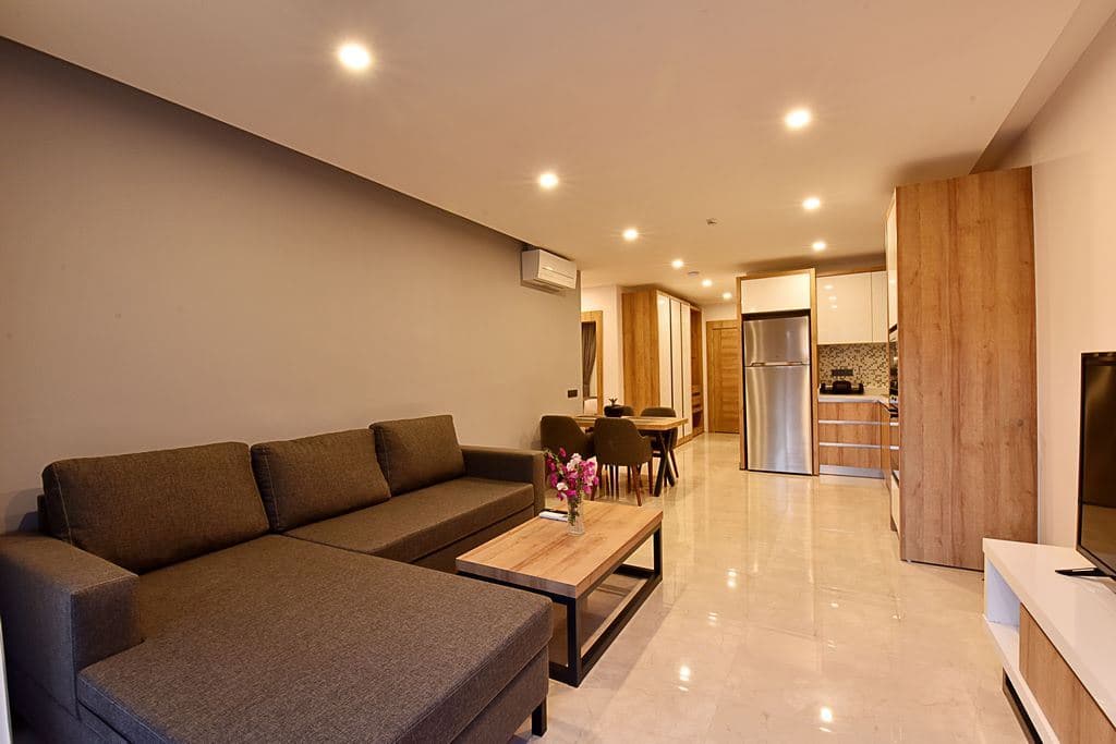 rooms-three-bedroom-apartmentpool-view