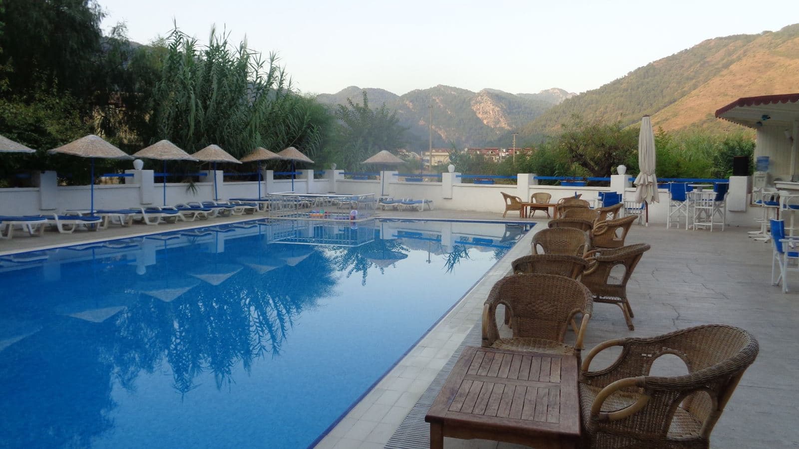 pools-outdoor-pool
