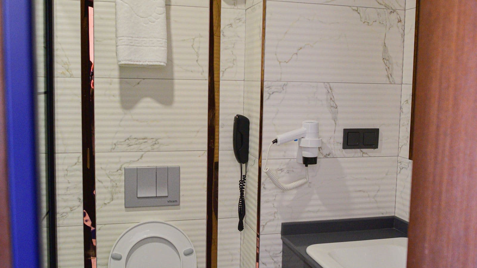 rooms-standard-room