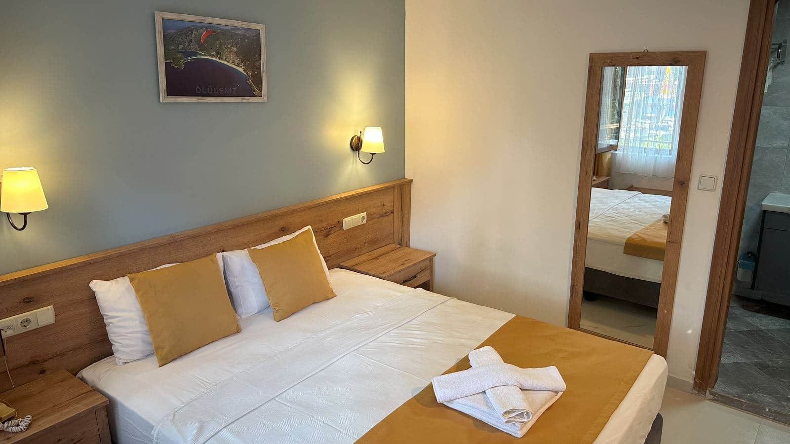 rooms-standard-room-with-balcony