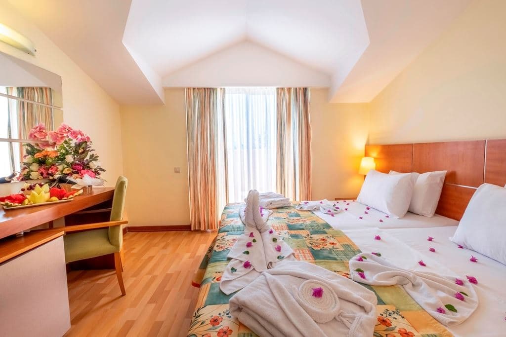 rooms-standard-room