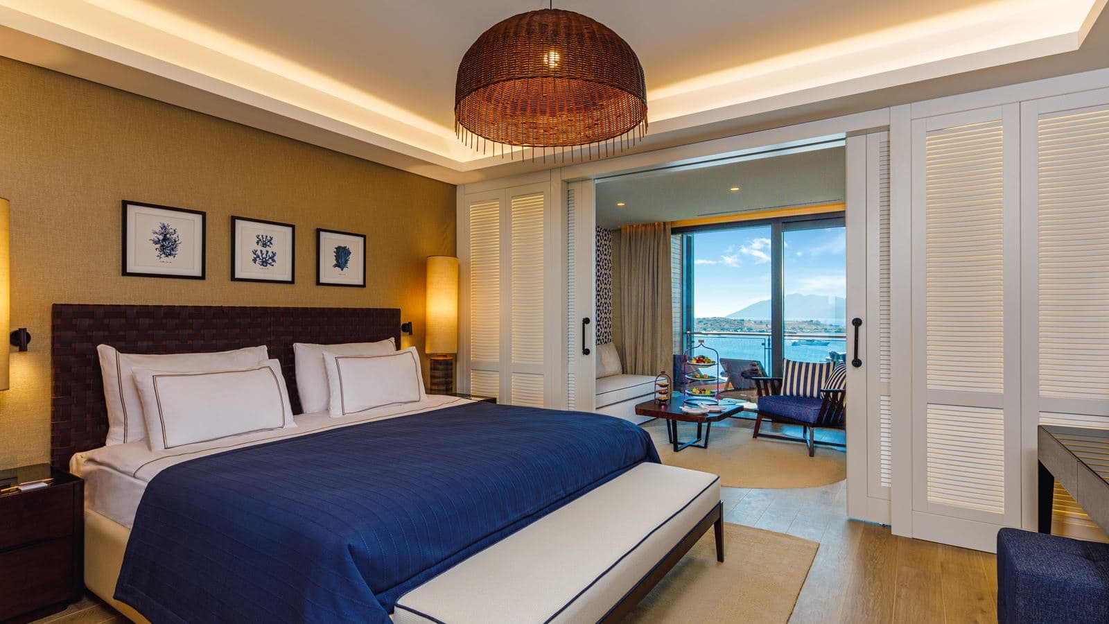 rooms-superior-room