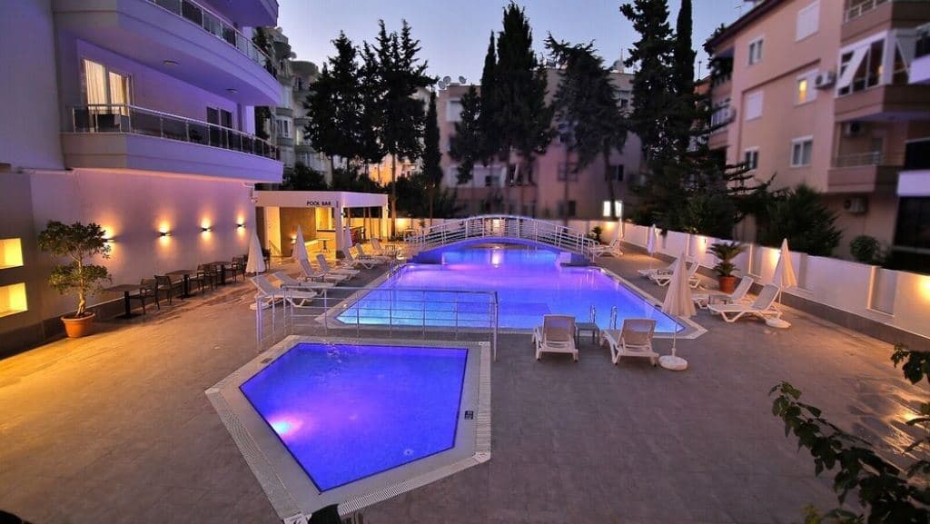 pools-outdoor-pool