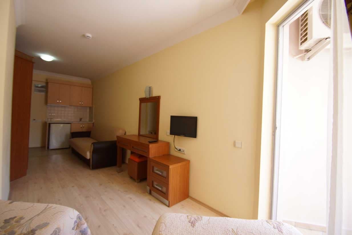 rooms-family-room