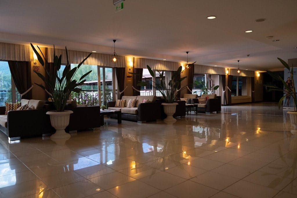 bars-lobby-bar