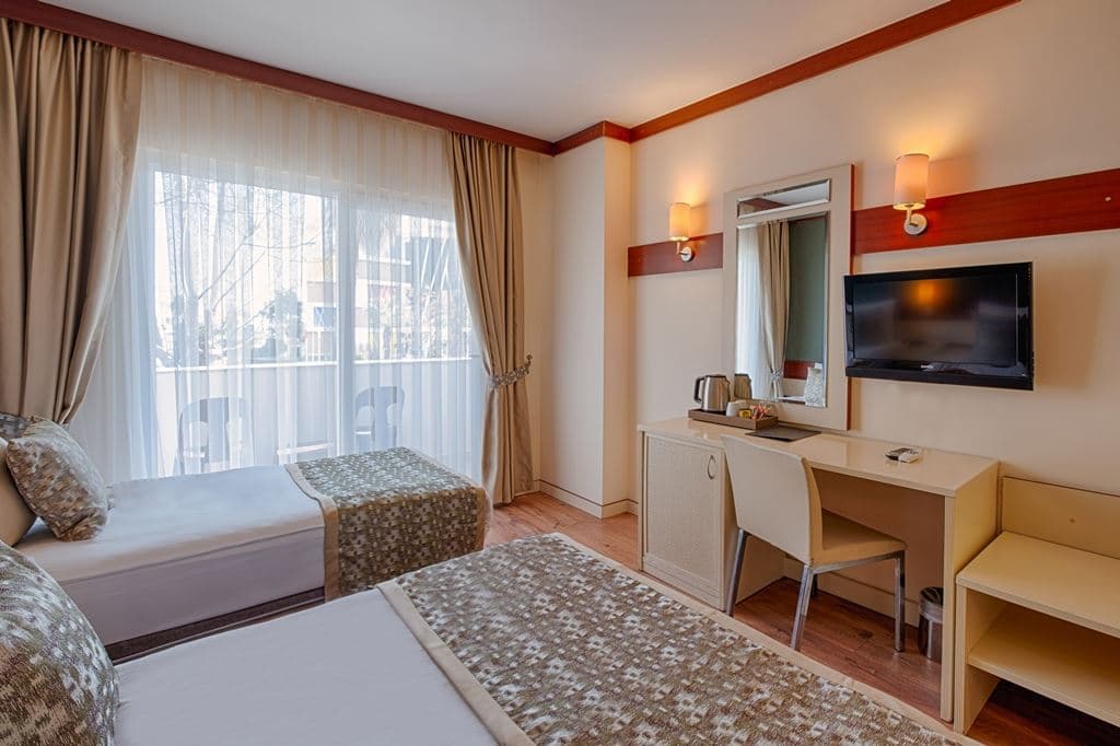 rooms-standard-room