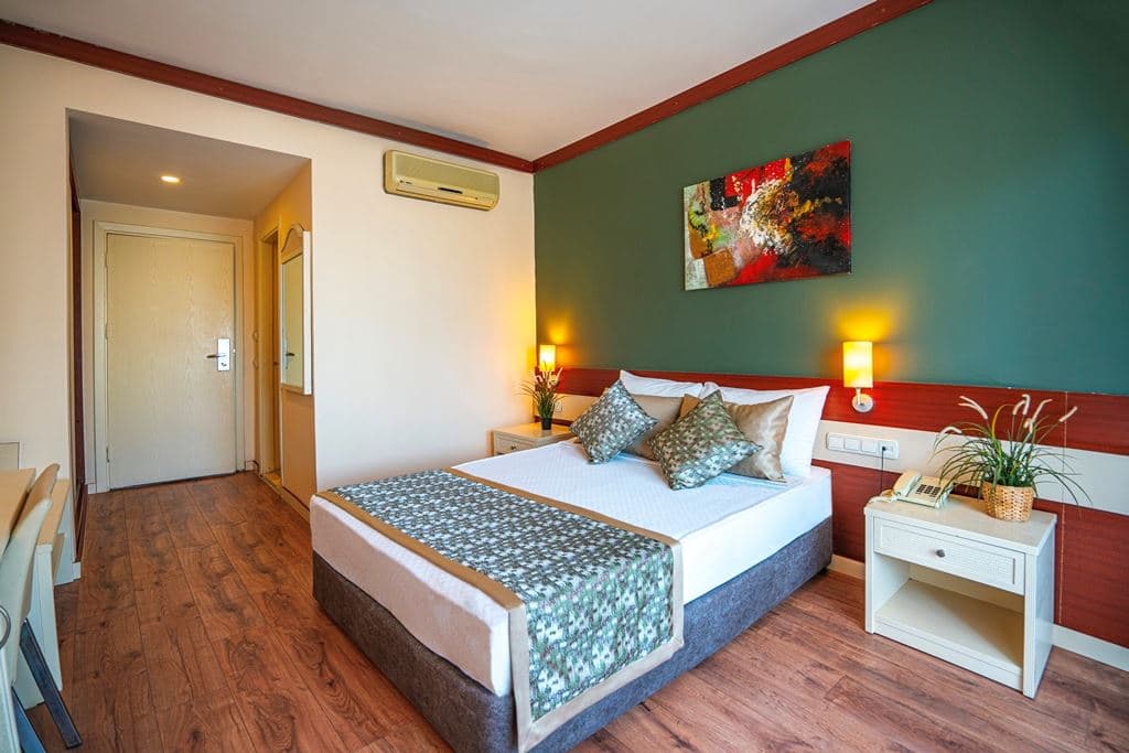 rooms-standard-room