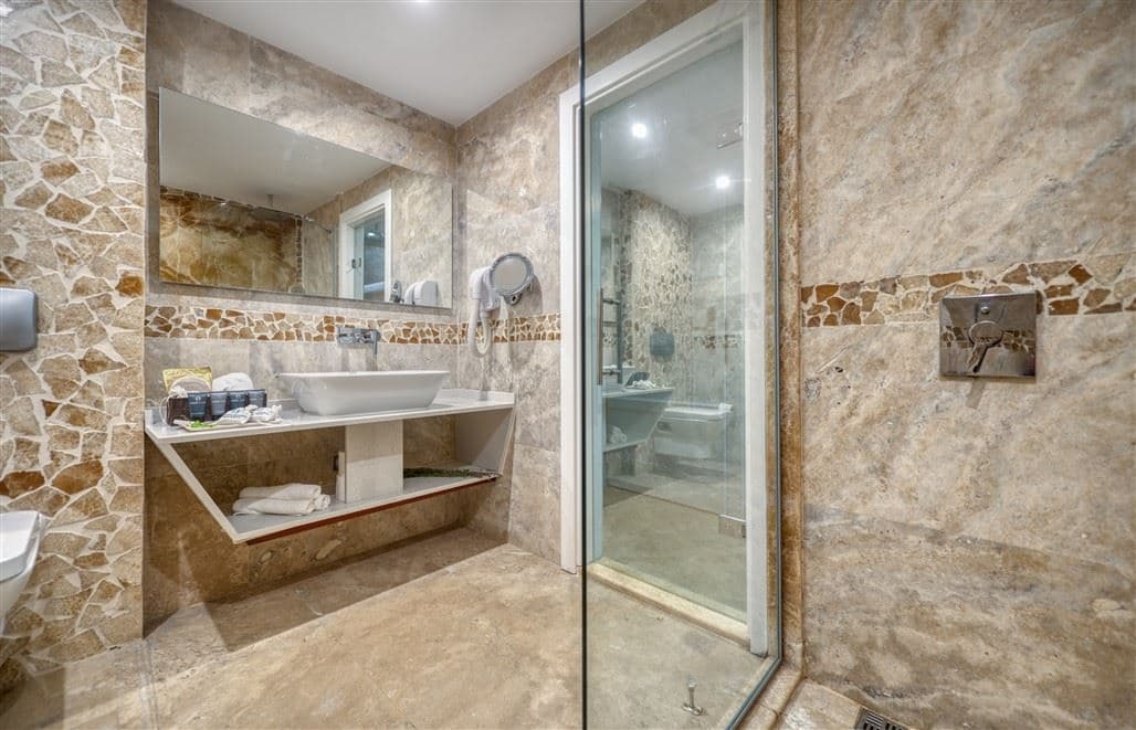 rooms-deluxe-room