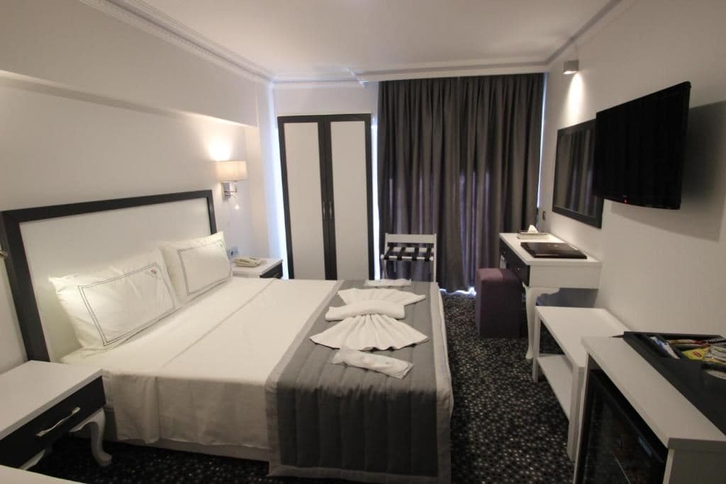 rooms-standard-room