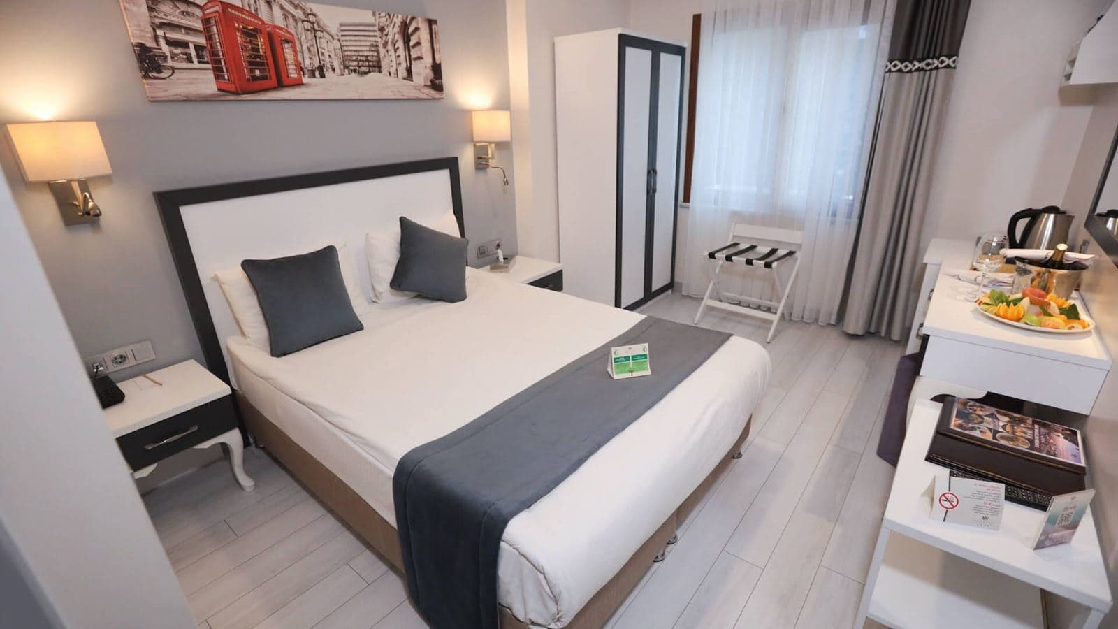 rooms-family-room