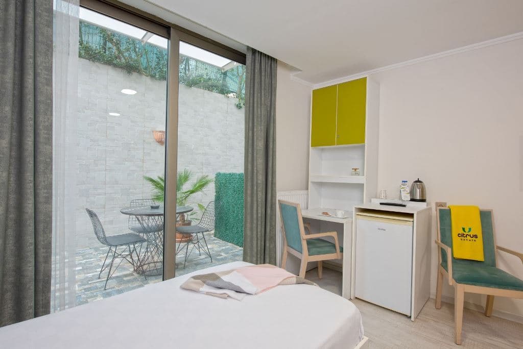 rooms-garden-room