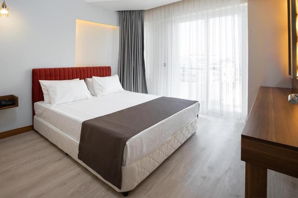 rooms-suite-room