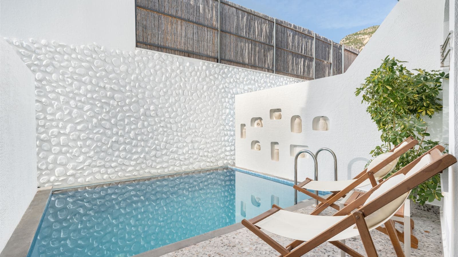 rooms-swim-up-suite