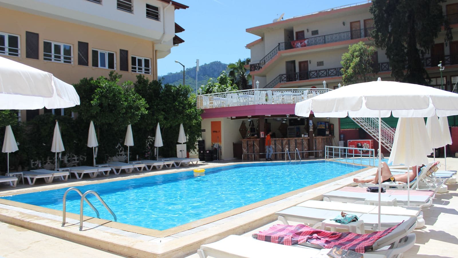 bars-pool-bar