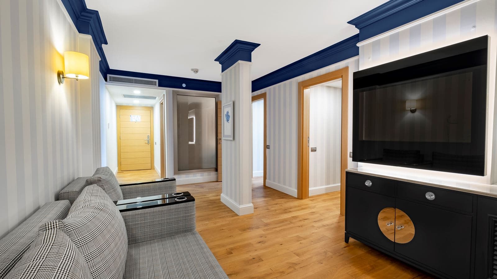rooms-superior-suit