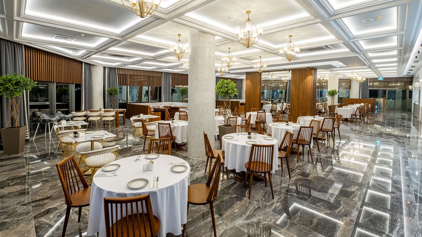 restaurants-platinum-restaurant