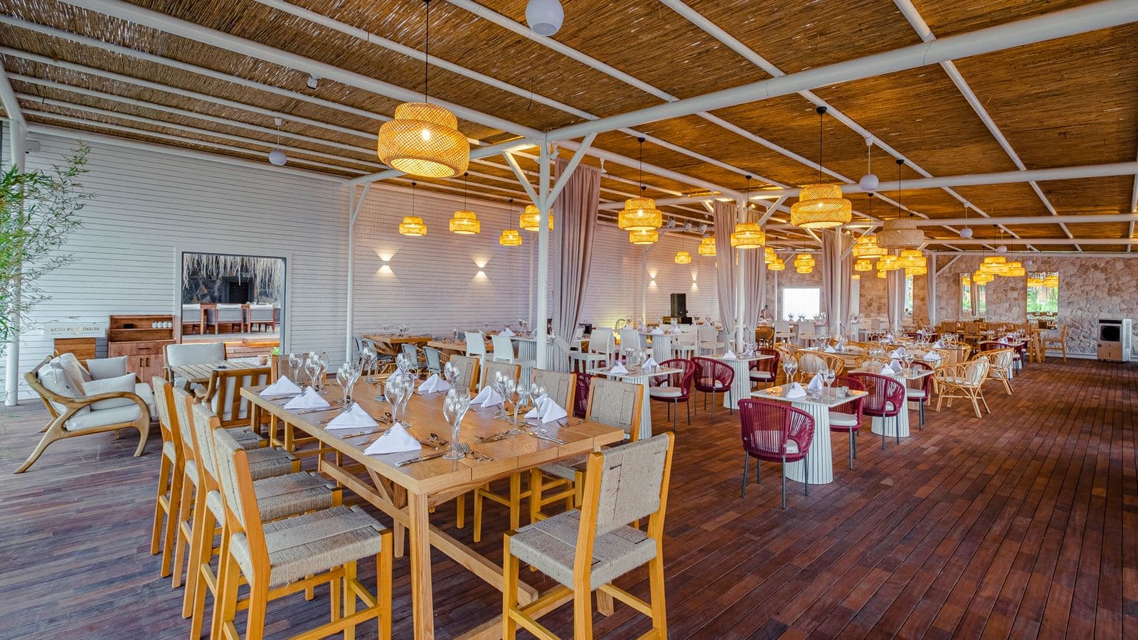 restaurants-the-white-lounge-snack