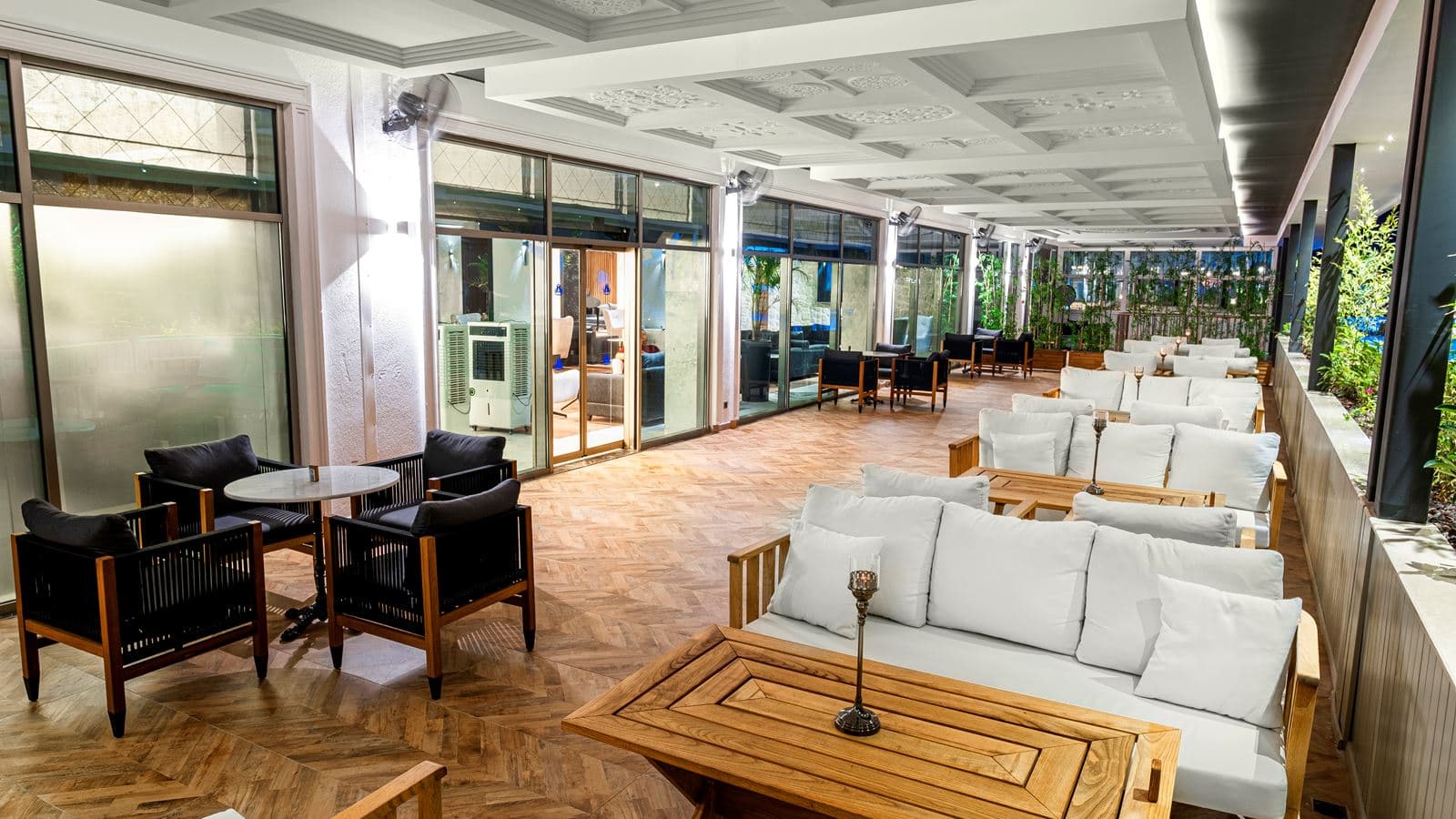bars-cetrus-bar--lobby-bar