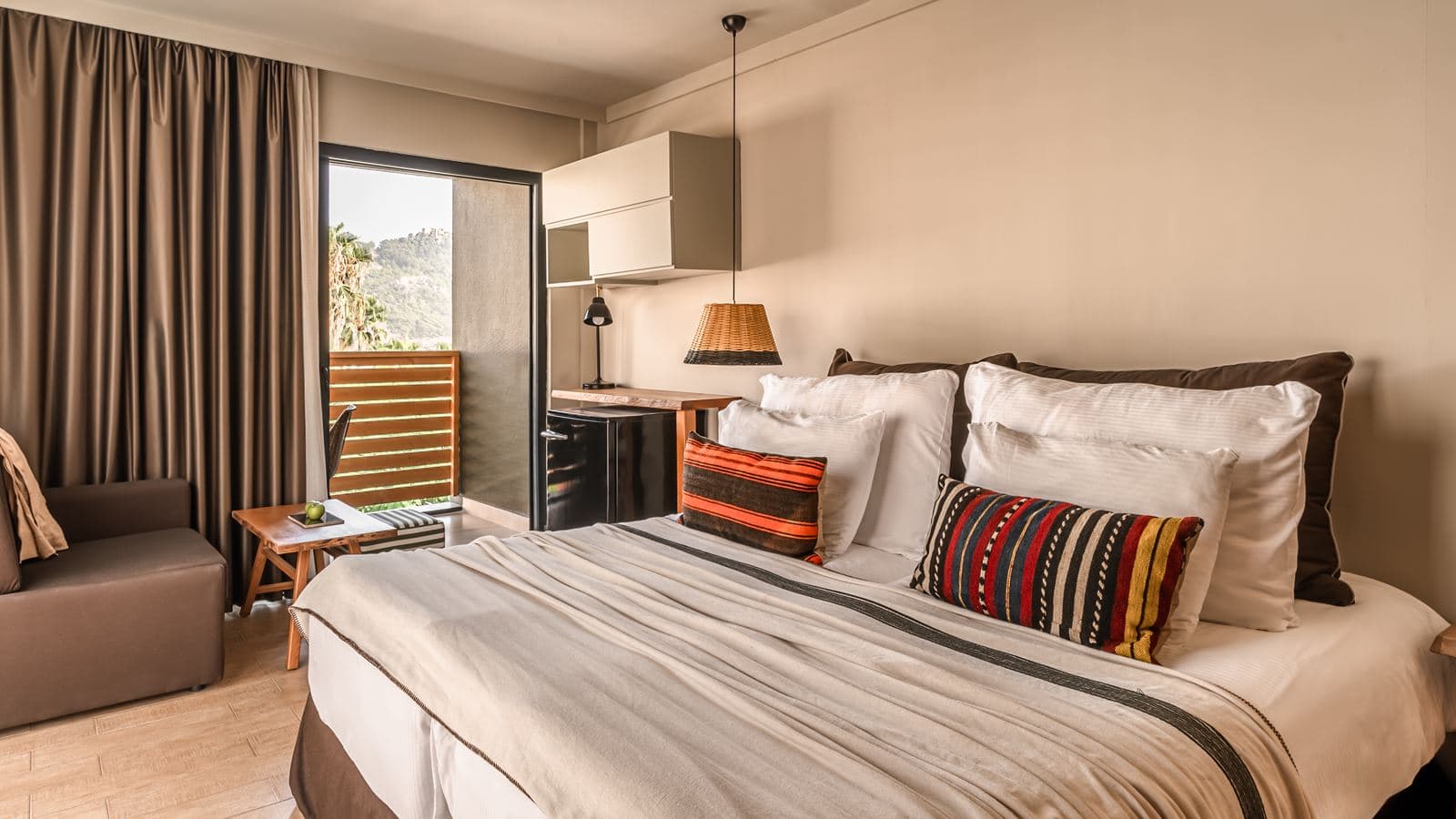 rooms-studio-room