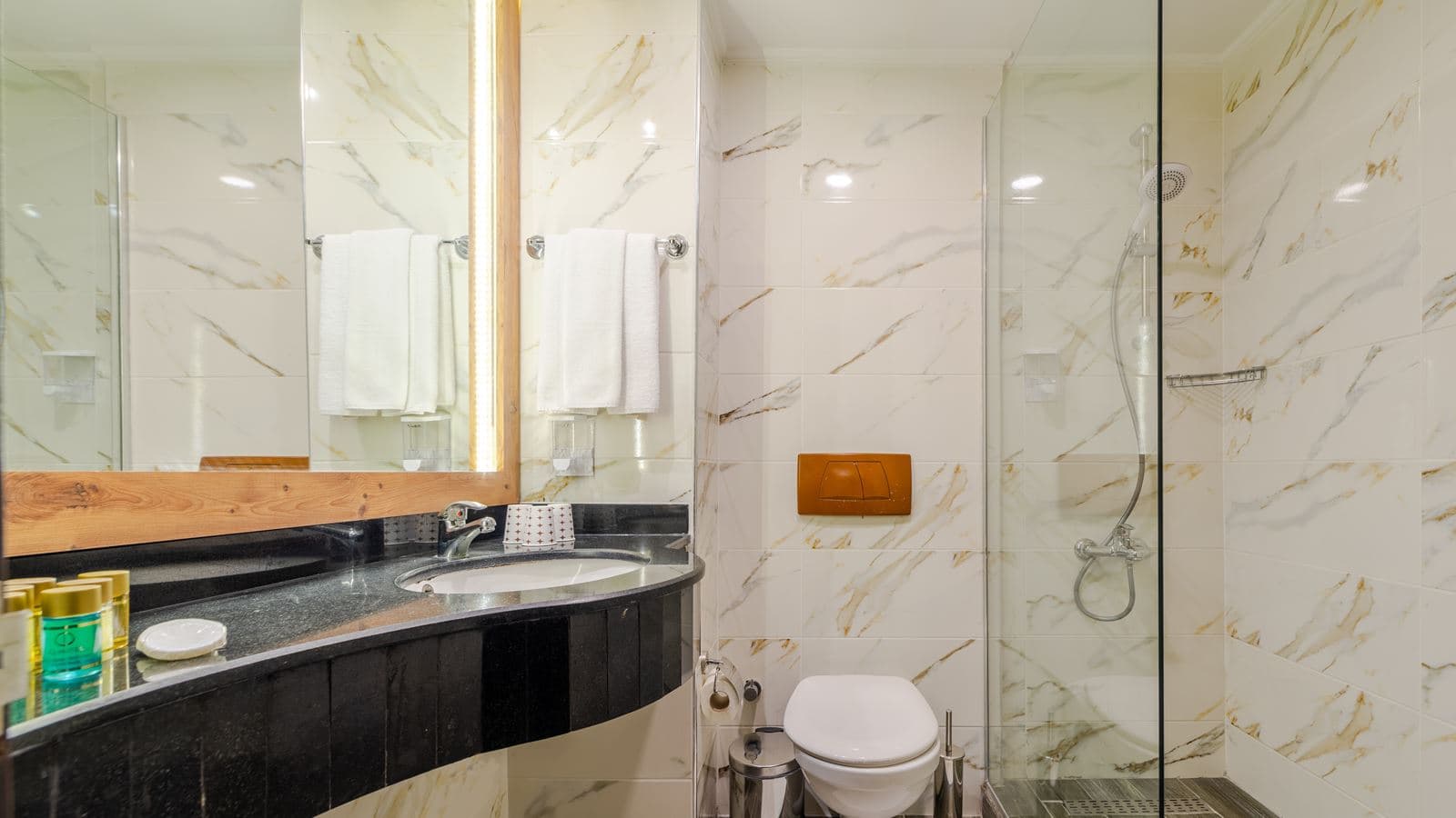 rooms-standard-room