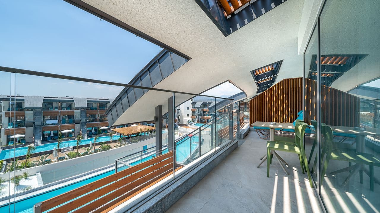 rooms-family-room-pool-access-via-stairs