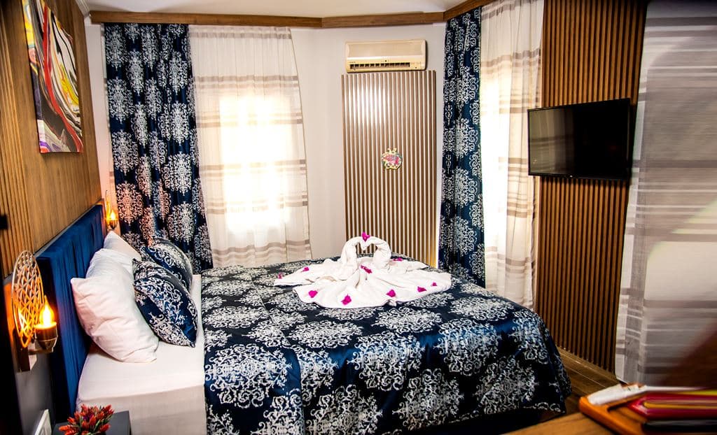 rooms-standard-room
