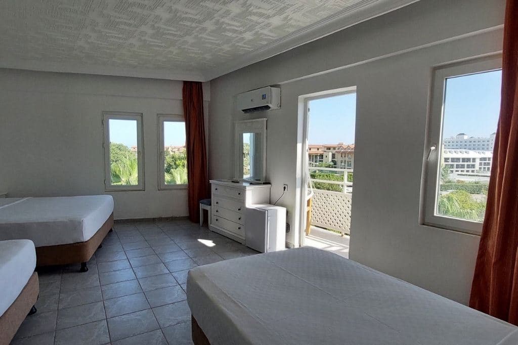 rooms-corner-room