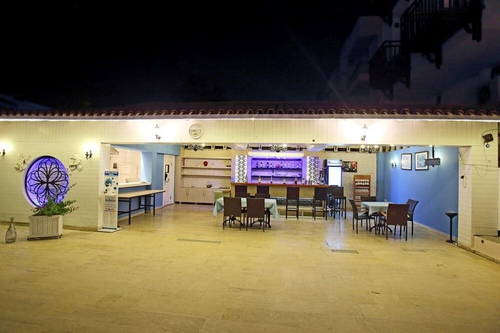 bars-pool-bar