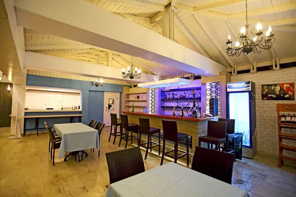 bars-pool-bar